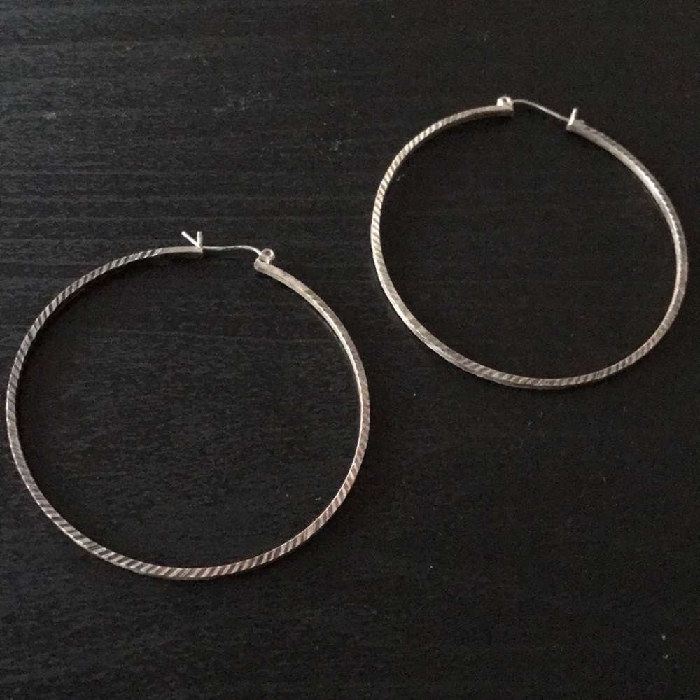 Beautiful, never worn sterling silver earrings!!